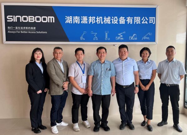 乐鱼手机登录入口,乐鱼（中国）官方机械再制造产品进军全球市场 海外客商应邀前来实地考察